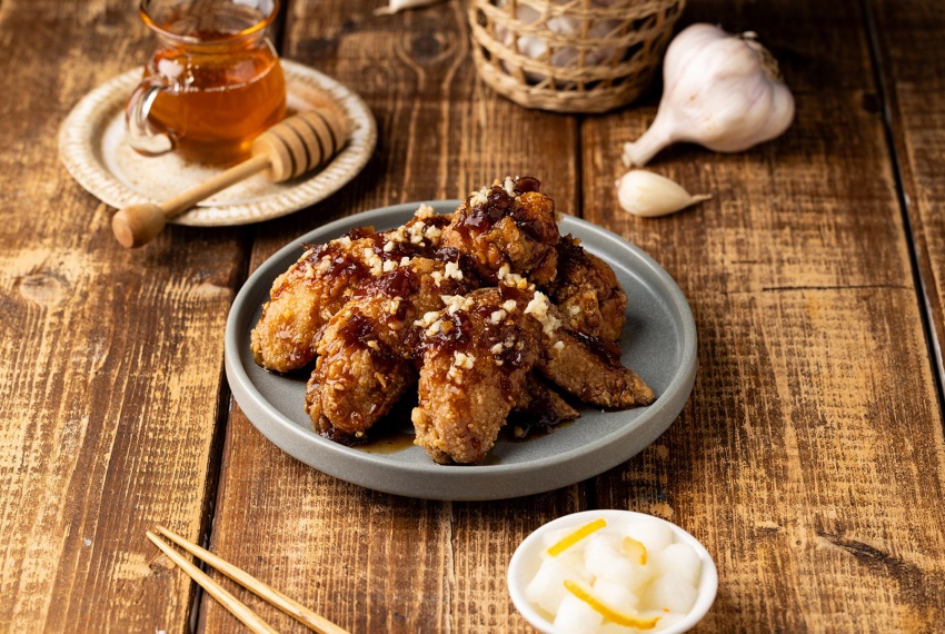 麻辣奶油與蒜頭蛤蜊雙煲開賣，北村豆腐家六萬五千份免費料理限時送