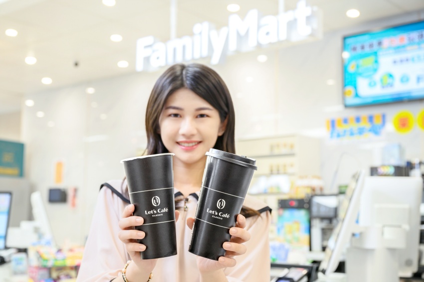 夏日咖啡戰開打！全家Let's Café攜手UCC打造「莓果可可」新風味 優惠、抽獎全攻略