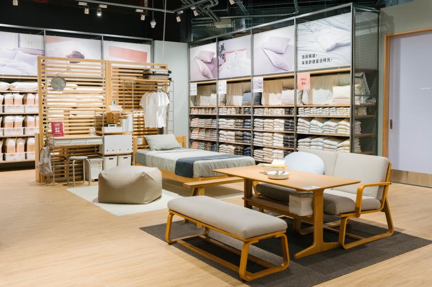 台中購物新地標「MUJI無印良品」進駐水湳愛買，300坪超大空間結合專業家具配置諮詢與自助收銀，開幕滿千送百優惠不容錯過