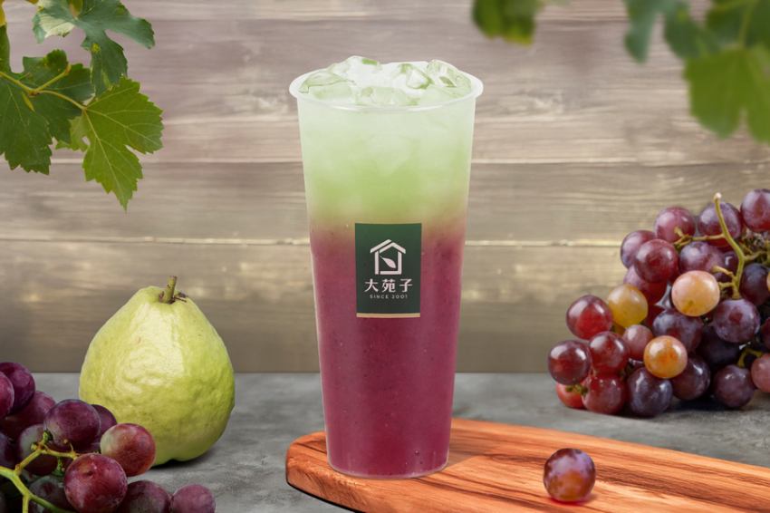 大苑子限時3天「羽衣甘藍5蔬果汁」加10元多一杯超划算，再加碼新品「巨峰葡萄芭樂」喝得到彰化風土