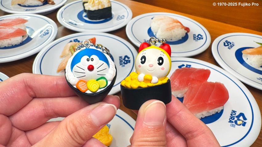 藏壽司11月「哆啦A夢」滿額贈貼紙。5間店打卡抽旅袋，酥脆白身魚、辣椒螃蟹必吃