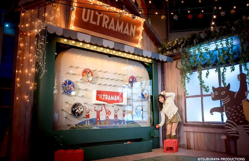 超人力霸王60週年聖誕紀念在三井OUTLET登場。北中南三店主題造景。林口昭和復古、台中港怪獸對決、台南日系光雪奇蹟，還有英雄見面會與500款周邊商品。