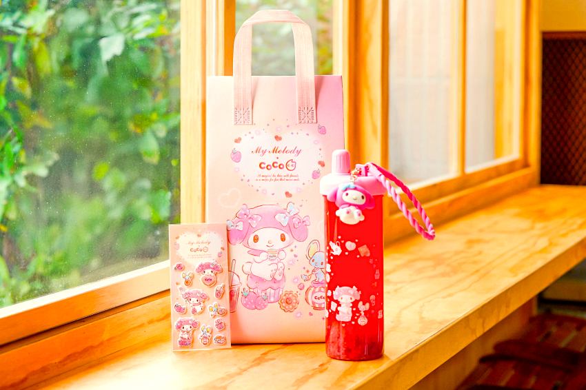 CoCo與三麗鷗美樂蒂聯名登場，2026草莓季限定飲品與粉嫩周邊引發手搖飲熱潮，必搶立體冷水杯與保溫提袋。