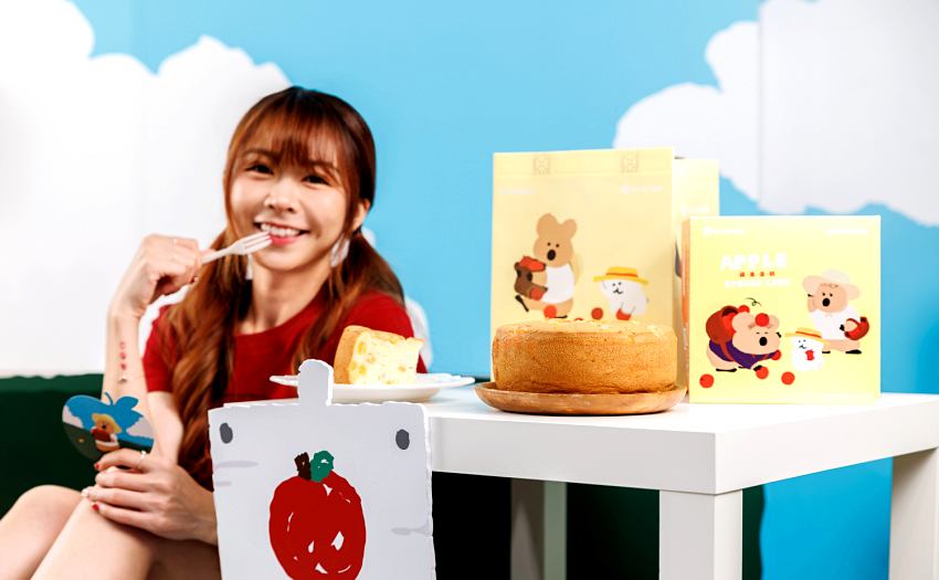 新款蘋果蛋糕內餡豐富,口感鬆軟且充滿清爽果香。