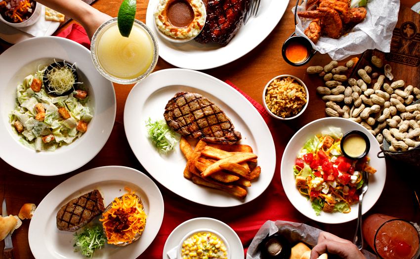 2026經典賽熱血開打,微風集團祭出應援優惠精品6折起與餐廳買1送1