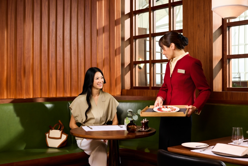 香港機場國泰寰宇堂開箱，頭等艙專屬悠然軒按摩與旗艦級淋浴水療定義尊榮旅程