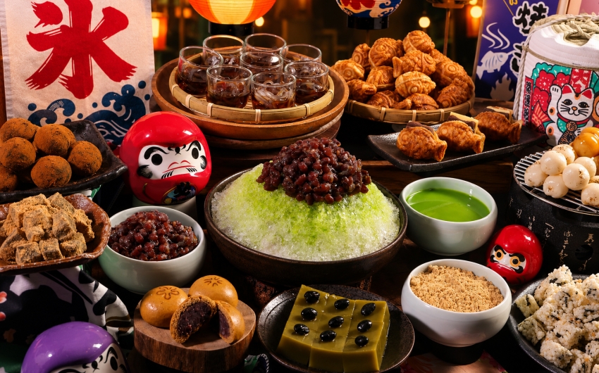 除了鹹香誘人的屋台料理之外,甜點區特別準備了現烤醬油糰子與沁涼消暑的日式刨冰,搭配四大日本生啤無限暢飲,為夏日聚餐增添甜蜜滋味。