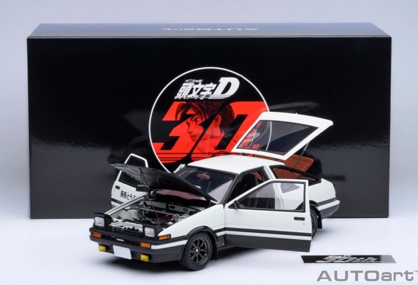 經典頭文字D再現高崎,AE86真實車款與1比18精密模型同場大比拼