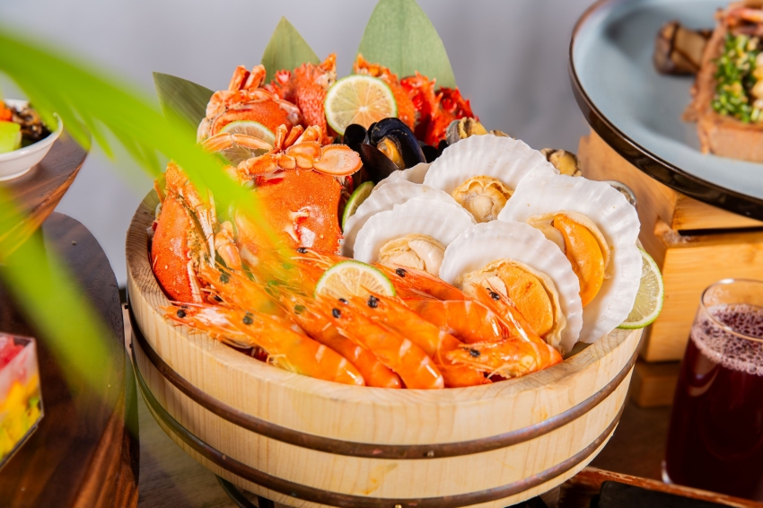 台北萬豪 Garden Kitchen 海鮮吃到飽回歸!名字同音鮪享免費升等,9月30日前快衝