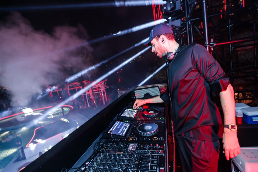 Afrojack於REM幻宇開幕泳池派對演出,為當晚活動紀錄。圖/新濠天地提供