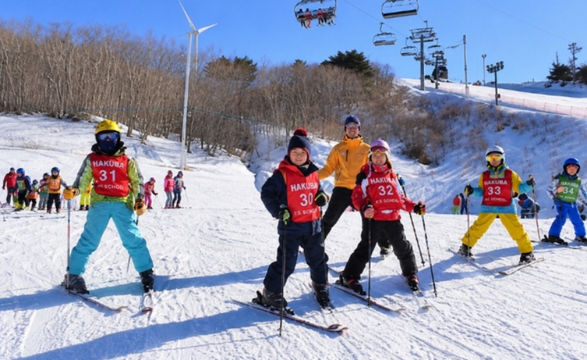 易遊網冬季釜山團體行程安排伊甸園滑雪體驗。圖/易遊網提供